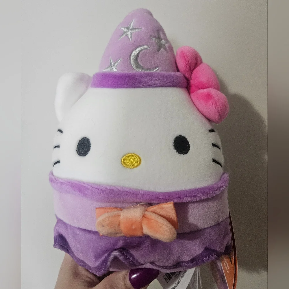 NWT Squishmallows Hello Kitty Halloween Wizard in Purple 5